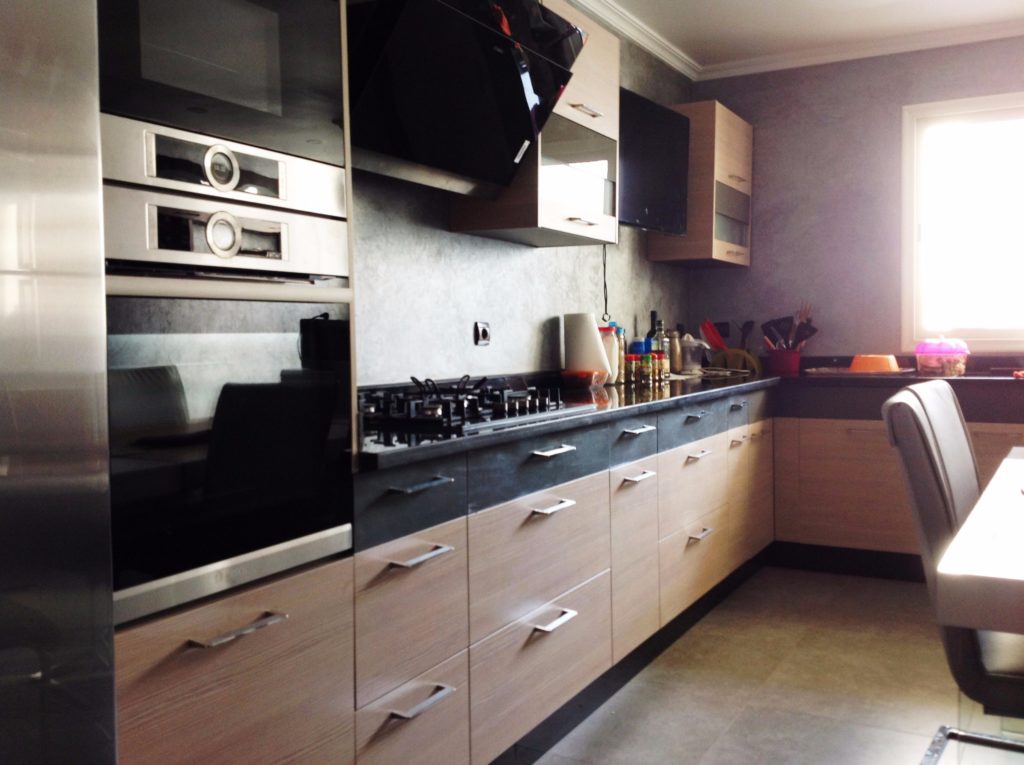 Projet BENCHAARA — Cuisine contemporaine en L