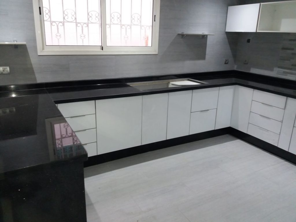 Projet MR SFENDLA — Cuisine contemporaine en U